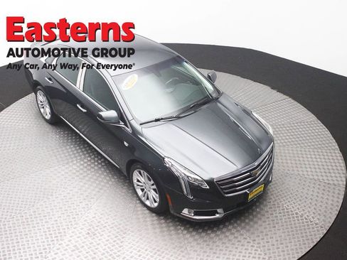 Used 2018 Cadillac XTS Luxury image 3