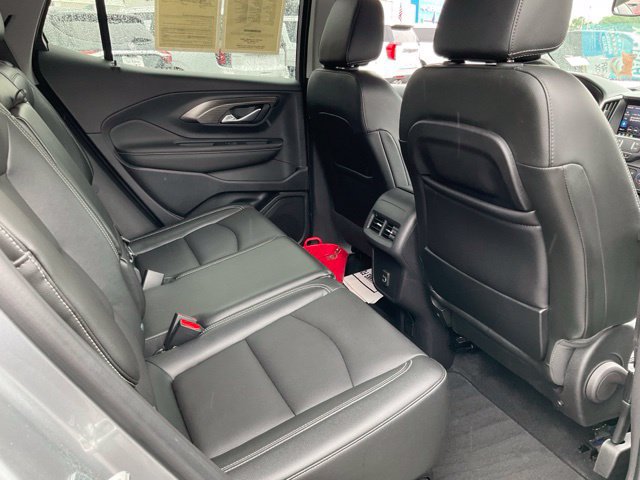 Used 2024 GMC Terrain SLT AWD/4WD image 19