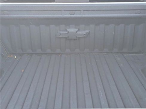 Used 2021 Chevrolet Silverado 1500 LT Trail Boss w/ Convenience Package II image 6