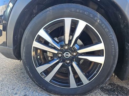 Used 2020 Nissan Kicks SR w/ SR Premium Package image 3