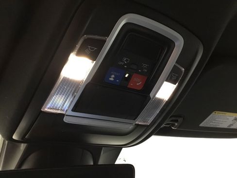 Used 2023 RAM 1500 Laramie image 22