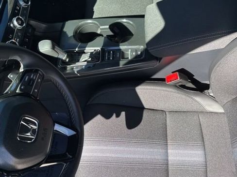 Certified 2025 Honda Civic Sport image 15