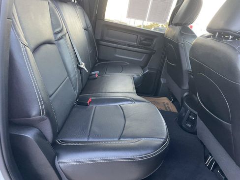 Used 2024 RAM 3500 Tradesman w/ Chrome Appearance Group AWD/4WD image 30
