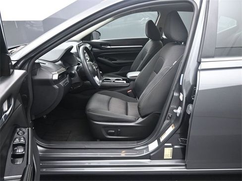 Certified 2023 Nissan Altima 2.5 SV image 19