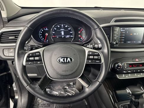 Used 2020 Kia Sorento EX FWD image 11