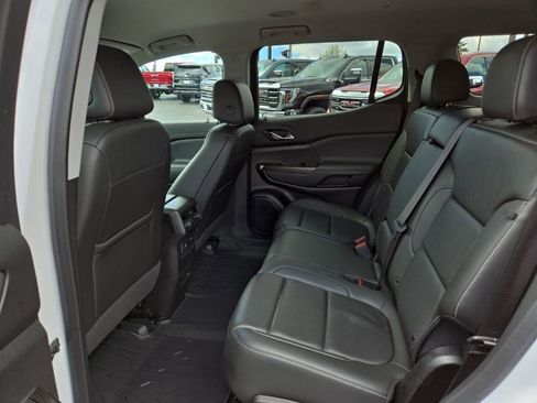 Certified 2023 GMC Acadia SLT AWD/4WD image 11