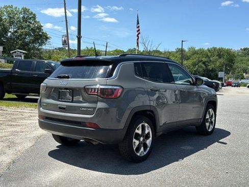 Used 2019 Jeep Compass Limited AWD/4WD image 6