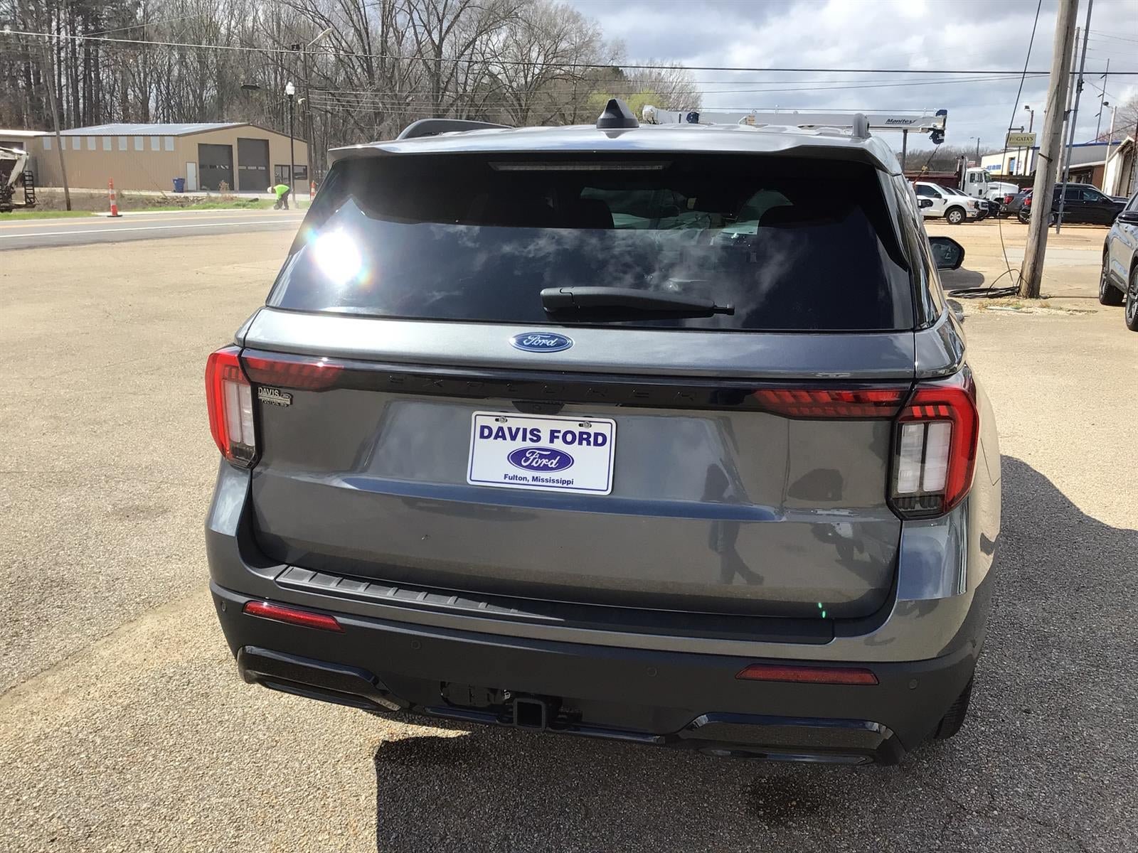 New 2026 Ford Explorer ST-Line w/ ST-Line Street Pack RWD image 9