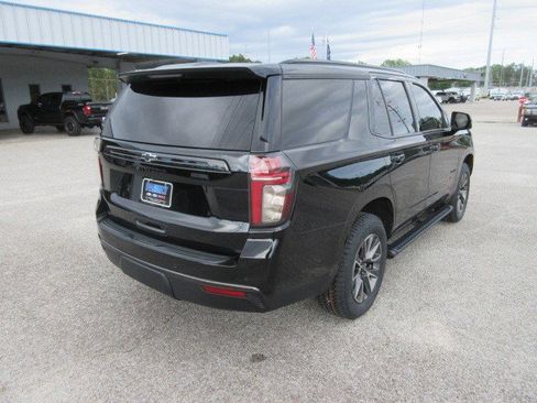 Used 2021 Chevrolet Tahoe Z71 w/ Z71 Signature Package AWD/4WD image 5