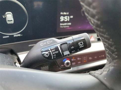 Certified 2024 Kia Sportage SX image 23