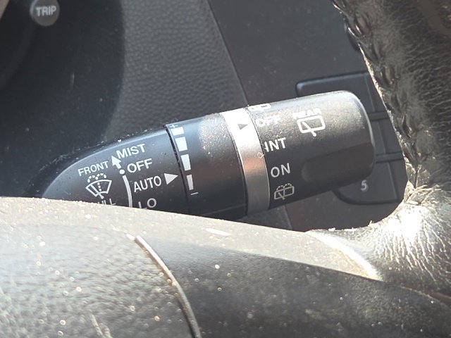 Used 2012 MAZDA MAZDA5 Grand Touring FWD image 31