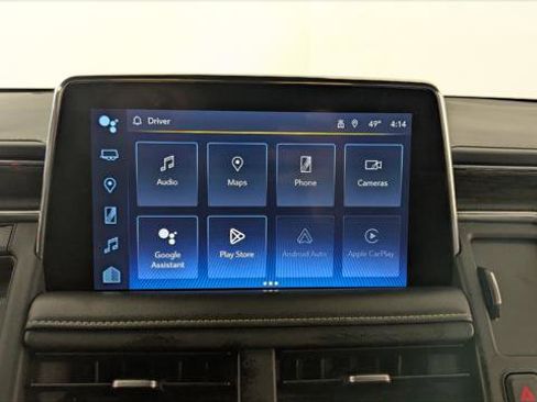 Used 2023 Chevrolet Suburban Premier image 32