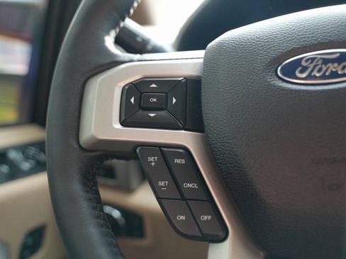 Used 2017 Ford F250 Lariat w/ Lariat Ultimate Package image 30