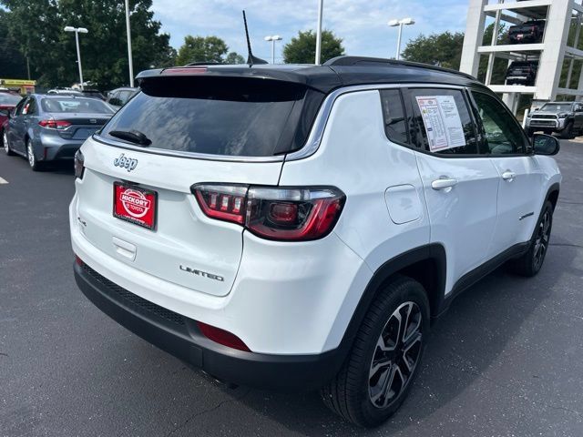 Used 2022 Jeep Compass Limited AWD/4WD image 7