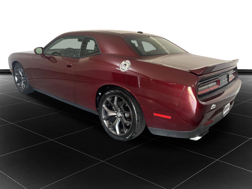 Used 2019 Dodge Challenger R/T RWD image 3