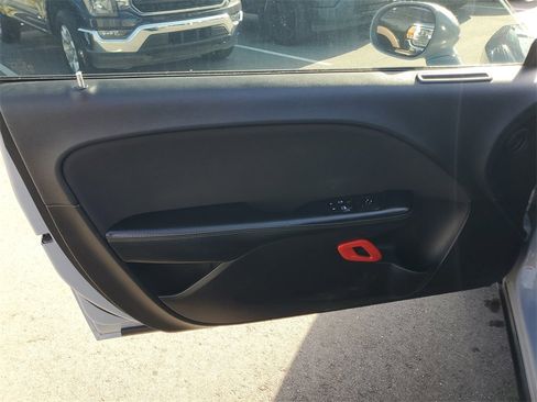 Used 2021 Dodge Challenger SXT w/ Blacktop Package image 9