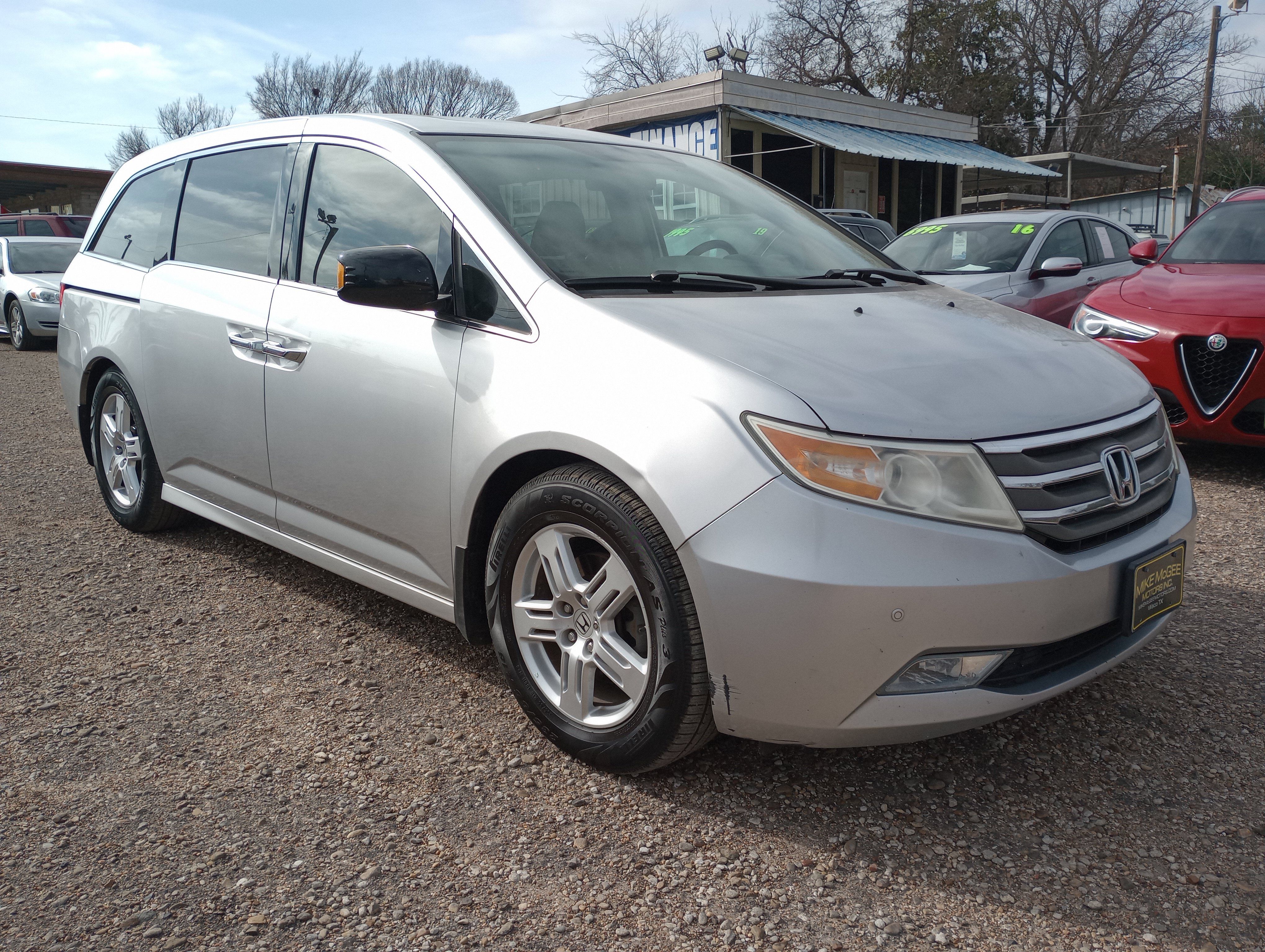 Used 2013 Honda Odyssey Touring image 1