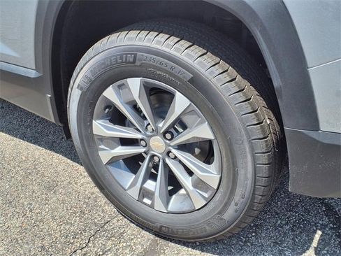 New 2026 Chevrolet Equinox LT w/ LPO, Floor Liner Package image 4