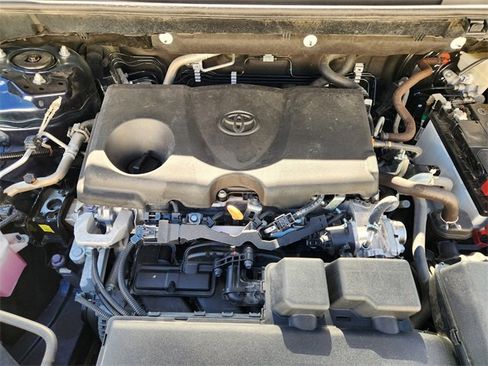 Used 2024 Toyota RAV4 XLE image 21