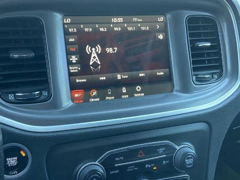 Used 2022 Dodge Charger R/T w/ Blacktop Package image 9