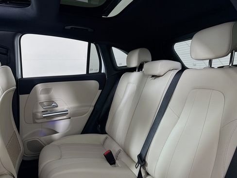 New 2026 Mercedes-Benz GLA 250 image 7