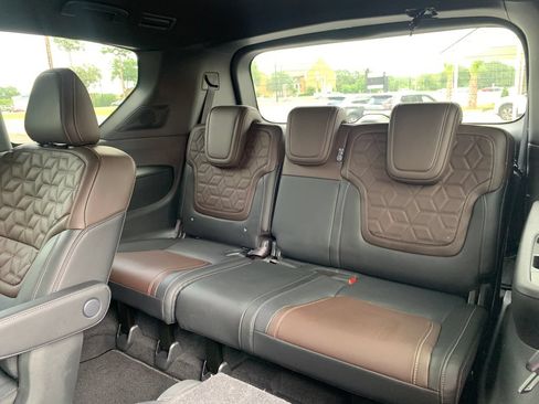Used 2026 Nissan Armada Platinum RWD image 33