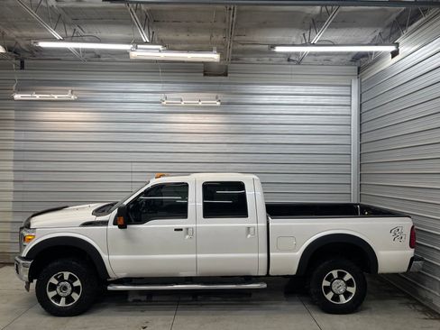 Used 2016 Ford F250 Lariat w/ Lariat Ultimate Package image 8
