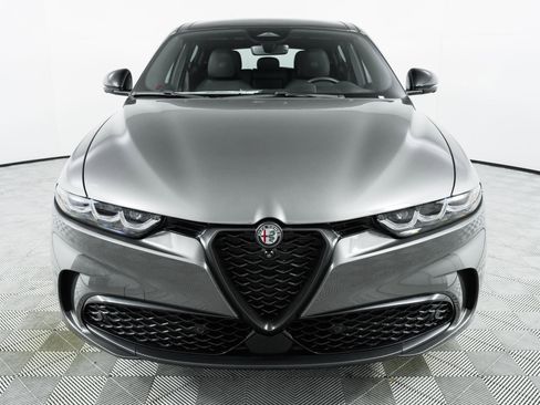 New 2024 Alfa Romeo Tonale Veloce w/ Active Assist Package AWD/4WD image 2