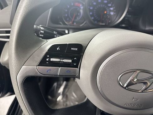 Used 2023 Hyundai Elantra SEL FWD image 12