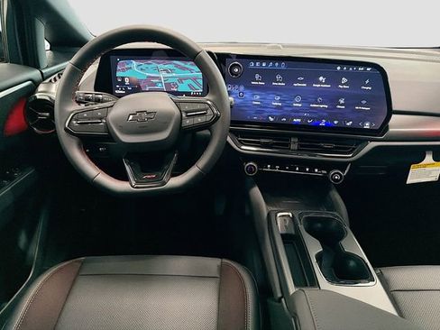 New 2026 Chevrolet Equinox EV RS FWD image 24