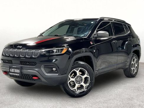 Used 2022 Jeep Compass Trailhawk w/ Trailhawk Elite Group AWD/4WD image 14