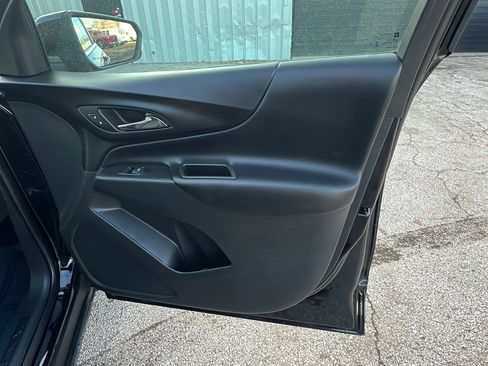 Used 2022 Chevrolet Equinox LT image 19