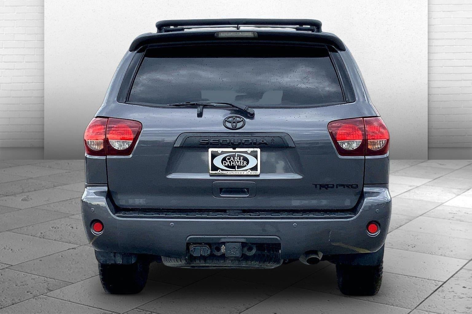 Used 2022 Toyota Sequoia TRD Pro AWD/4WD image 3