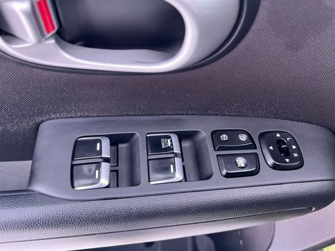 Used 2017 Kia Soul image 13