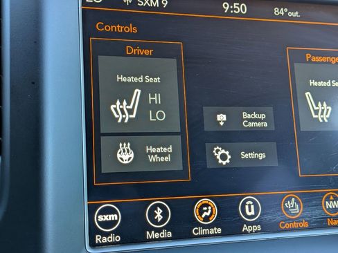 Used 2018 Jeep Grand Cherokee Altitude image 21