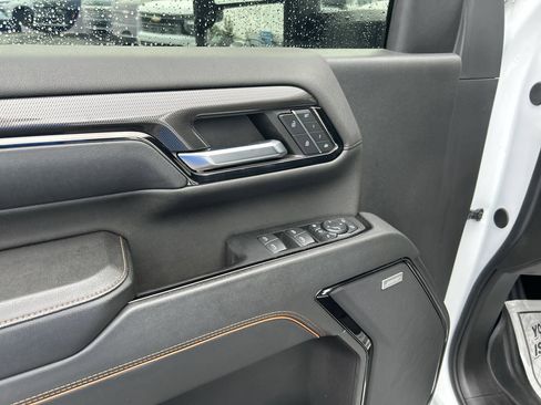 Used 2024 GMC Sierra 2500 AT4 w/ Max Trailering Package AWD/4WD image 21