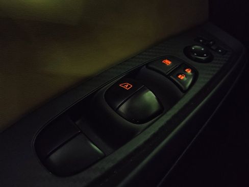 Used 2024 Nissan Sentra SV w/ SV Premium Package FWD image 27