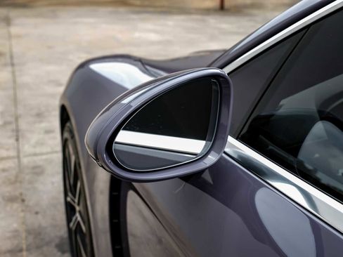 Used 2024 Porsche Panamera RWD image 39