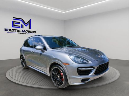 Used 2013 Porsche Cayenne GTS image 7