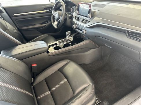 Used 2024 Nissan Altima 2.5 SR image 35