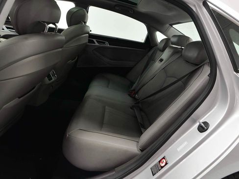Used 2015 Hyundai Genesis 3.8 w/ Option Group 04 RWD image 11