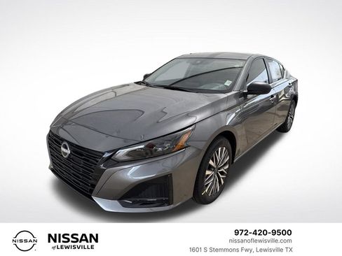 New 2026 Nissan Altima 2.5 SV AWD/4WD image 1