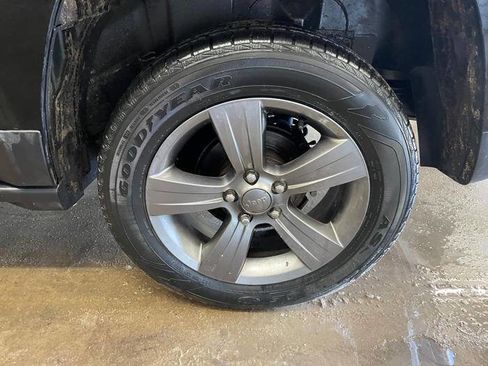 Used 2015 Jeep Patriot High Altitude image 15