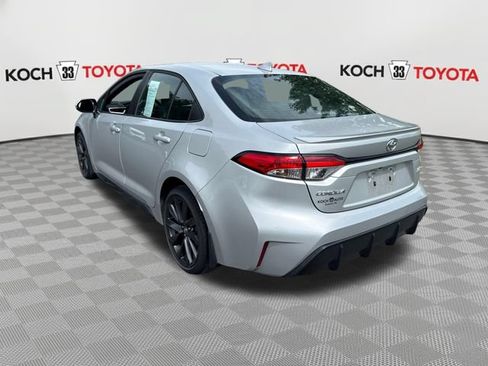 Used 2023 Toyota Corolla SE w/ Carpet Mat Package (TMS) FWD image 7