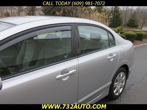 Used 2010 Honda Civic LX image 34