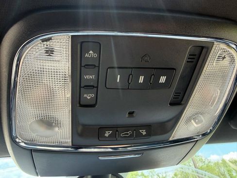 Used 2014 Jeep Grand Cherokee Limited AWD/4WD image 26