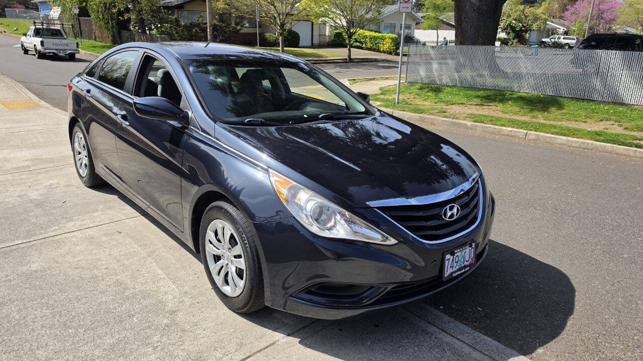 Used 2012 Hyundai Sonata GLS FWD image 3