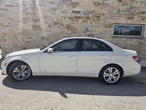 Used 2011 Mercedes-Benz C 300 Sedan image 1