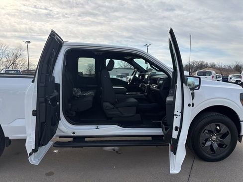 Used 2025 Ford F150 STX w/ Equipment Group 200A image 16