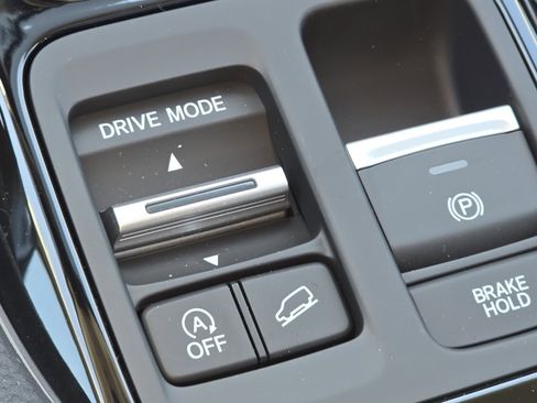 New 2025 Honda Pilot Touring image 10